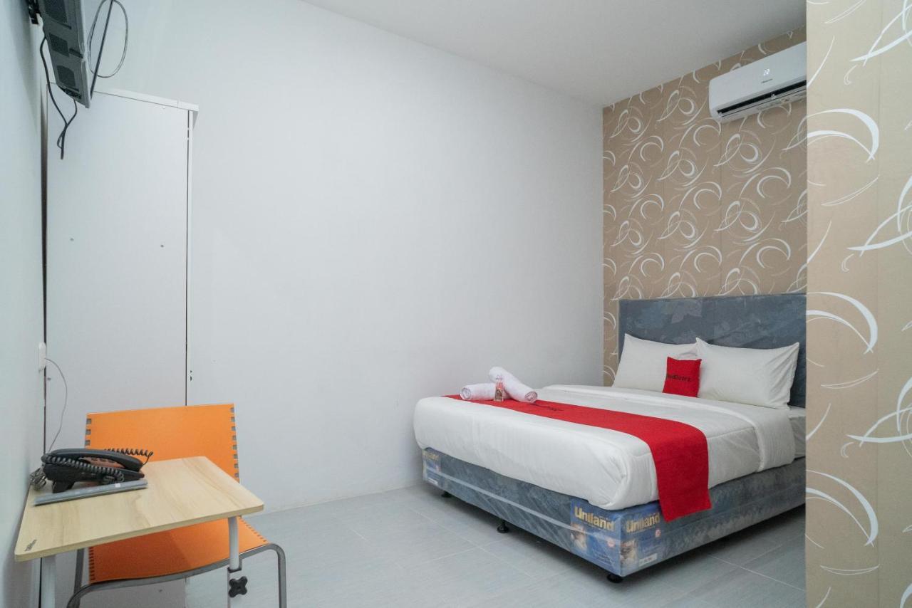 Reddoorz Near Sarinah Jakarta Exterior photo